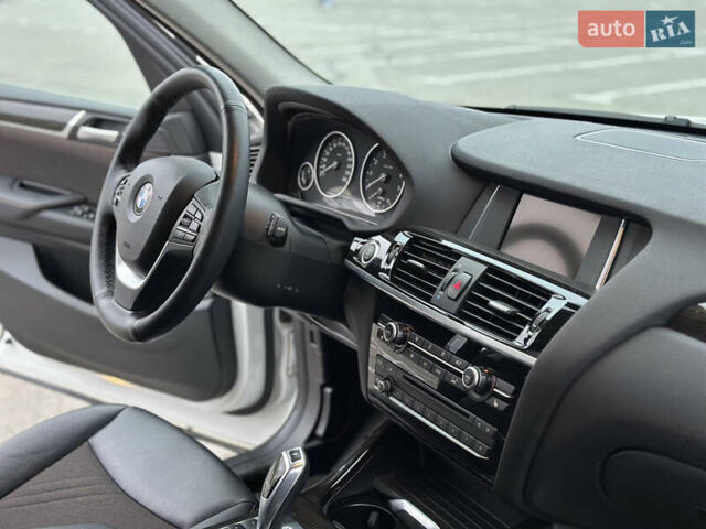 Білий БМВ Х3, об'ємом двигуна 2 л та пробігом 54 тис. км за 22500 $, фото 51 на Automoto.ua