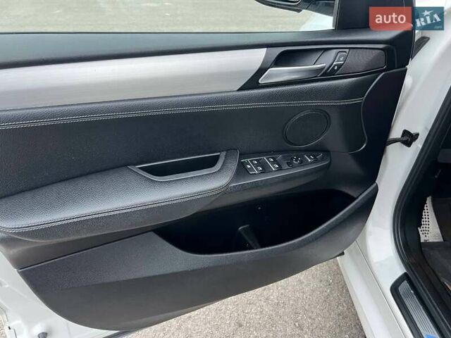 Білий БМВ Х3, об'ємом двигуна 2 л та пробігом 193 тис. км за 17000 $, фото 23 на Automoto.ua