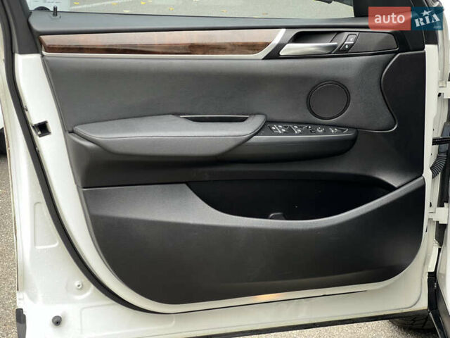 Білий БМВ Х3, об'ємом двигуна 2 л та пробігом 185 тис. км за 15700 $, фото 28 на Automoto.ua