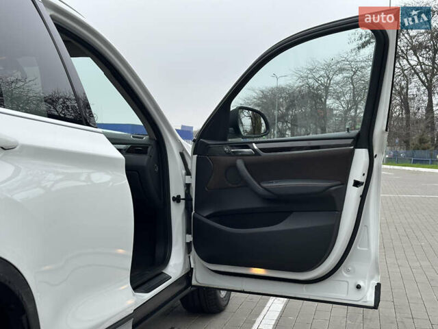 Білий БМВ Х3, об'ємом двигуна 2 л та пробігом 54 тис. км за 22500 $, фото 44 на Automoto.ua
