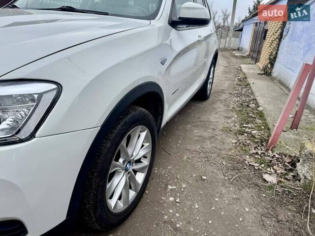Белый БМВ Х3, объемом двигателя 2 л и пробегом 210 тыс. км за 16200 $, фото 6 на Automoto.ua