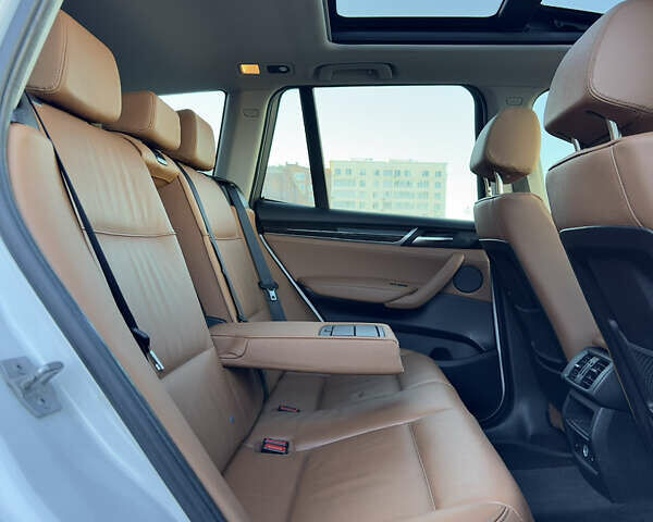 Белый БМВ Х3, объемом двигателя 2 л и пробегом 216 тыс. км за 16500 $, фото 32 на Automoto.ua