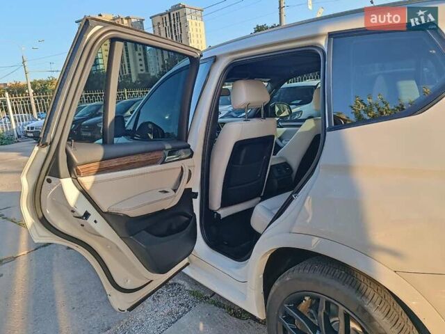 Білий БМВ Х3, об'ємом двигуна 3 л та пробігом 88 тис. км за 24740 $, фото 19 на Automoto.ua