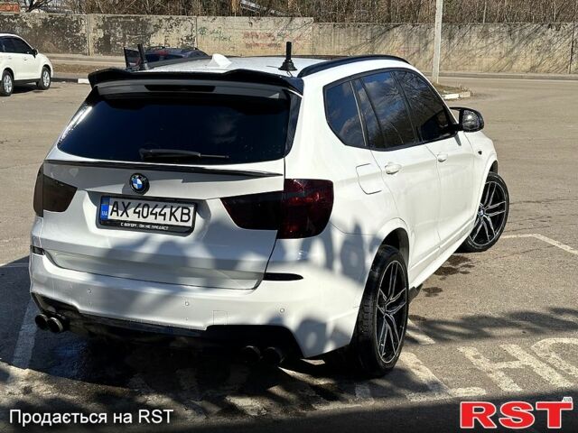 Белый БМВ Х3, объемом двигателя 3 л и пробегом 86 тыс. км за 28000 $, фото 4 на Automoto.ua