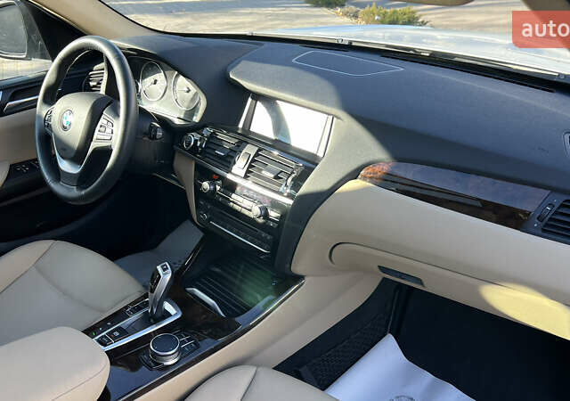 Белый БМВ Х3, объемом двигателя 2 л и пробегом 137 тыс. км за 16900 $, фото 31 на Automoto.ua