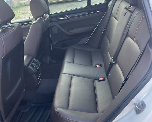 Белый БМВ Х3, объемом двигателя 2 л и пробегом 122 тыс. км за 23000 $, фото 17 на Automoto.ua