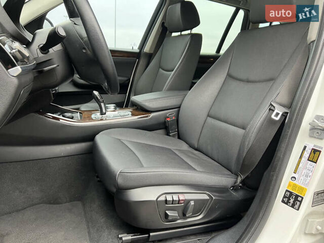 Білий БМВ Х3, об'ємом двигуна 2 л та пробігом 185 тис. км за 15700 $, фото 32 на Automoto.ua