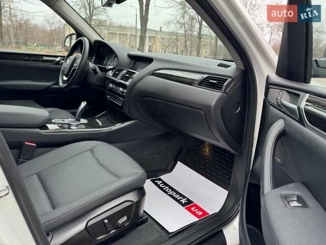Белый БМВ Х3, объемом двигателя 2 л и пробегом 95 тыс. км за 18990 $, фото 14 на Automoto.ua