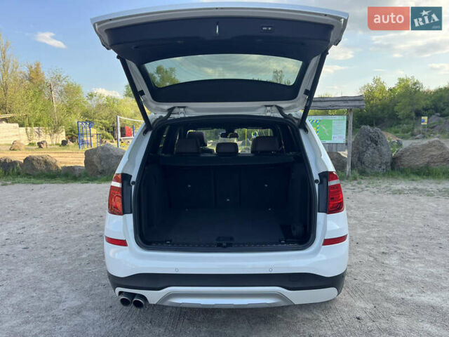 Белый БМВ Х3, объемом двигателя 2 л и пробегом 122 тыс. км за 23000 $, фото 32 на Automoto.ua