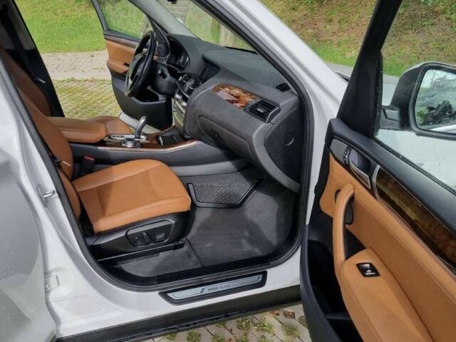 Белый БМВ Х3, объемом двигателя 0 л и пробегом 116 тыс. км за 12300 $, фото 6 на Automoto.ua