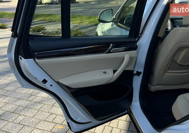 Белый БМВ Х3, объемом двигателя 2 л и пробегом 137 тыс. км за 16900 $, фото 25 на Automoto.ua