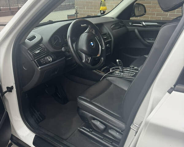 Білий БМВ Х3, об'ємом двигуна 2 л та пробігом 133 тис. км за 24000 $, фото 5 на Automoto.ua