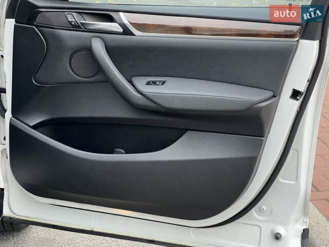 Білий БМВ Х3, об'ємом двигуна 2 л та пробігом 185 тис. км за 15700 $, фото 53 на Automoto.ua