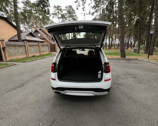 Білий БМВ Х3, об'ємом двигуна 2 л та пробігом 150 тис. км за 19000 $, фото 8 на Automoto.ua