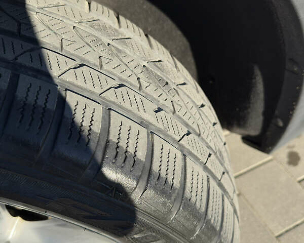 Белый БМВ Х3, объемом двигателя 2 л и пробегом 216 тыс. км за 16500 $, фото 42 на Automoto.ua