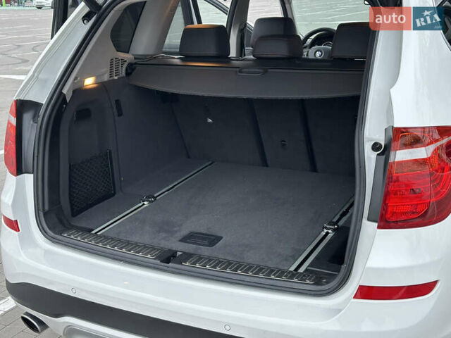 Білий БМВ Х3, об'ємом двигуна 2 л та пробігом 54 тис. км за 22500 $, фото 29 на Automoto.ua
