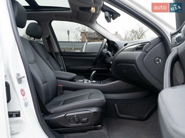 Белый БМВ Х3, объемом двигателя 2 л и пробегом 123 тыс. км за 23300 $, фото 37 на Automoto.ua