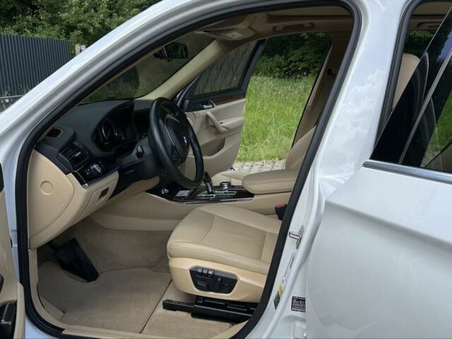 Білий БМВ Х3, об'ємом двигуна 2 л та пробігом 158 тис. км за 18500 $, фото 4 на Automoto.ua