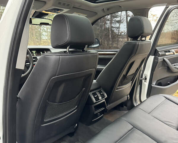 Білий БМВ Х3, об'ємом двигуна 2 л та пробігом 200 тис. км за 16300 $, фото 24 на Automoto.ua