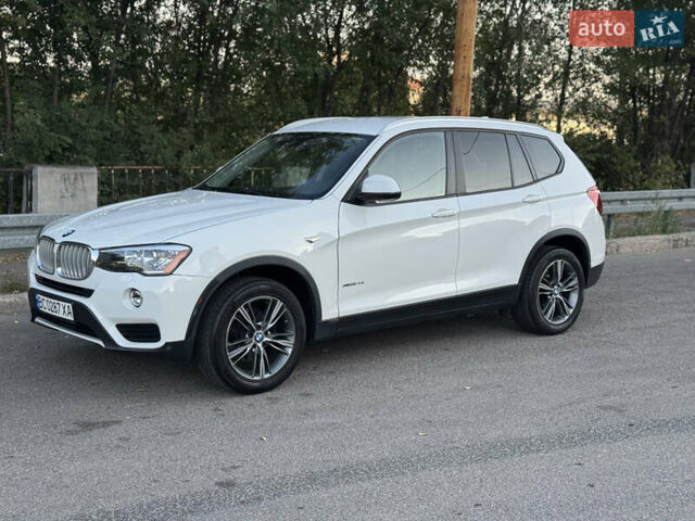 Білий БМВ Х3, об'ємом двигуна 2 л та пробігом 180 тис. км за 15300 $, фото 3 на Automoto.ua