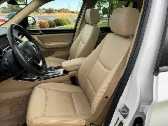 Белый БМВ Х3, объемом двигателя 2 л и пробегом 79 тыс. км за 11500 $, фото 6 на Automoto.ua