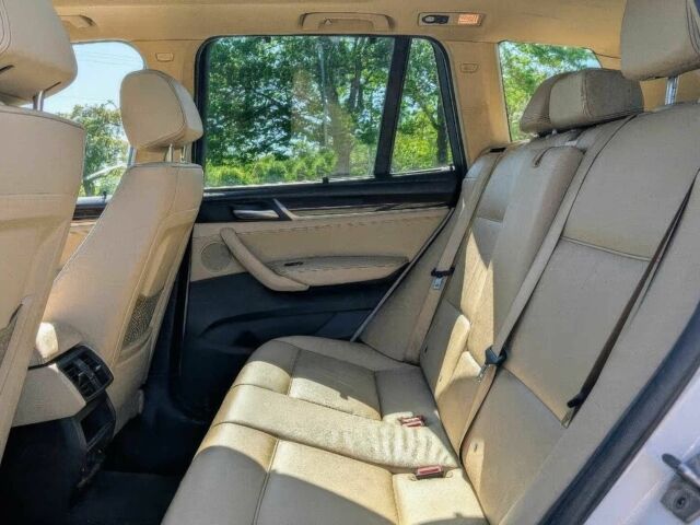 Белый БМВ Х3, объемом двигателя 2 л и пробегом 120 тыс. км за 12000 $, фото 9 на Automoto.ua