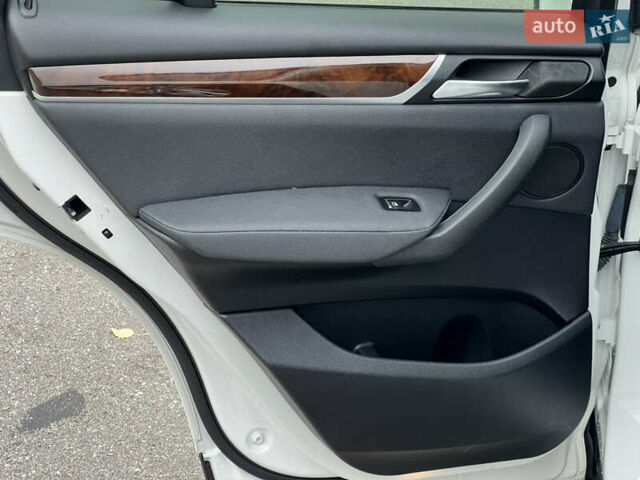 Білий БМВ Х3, об'ємом двигуна 2 л та пробігом 185 тис. км за 15700 $, фото 43 на Automoto.ua