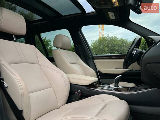 Белый БМВ Х3, объемом двигателя 3 л и пробегом 180 тыс. км за 25999 $, фото 8 на Automoto.ua