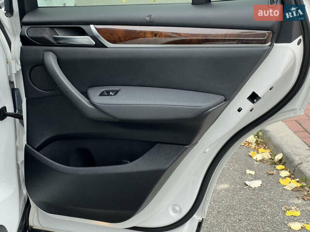 Білий БМВ Х3, об'ємом двигуна 2 л та пробігом 185 тис. км за 15700 $, фото 50 на Automoto.ua