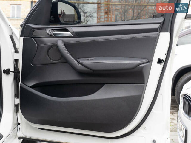 Белый БМВ Х3, объемом двигателя 2 л и пробегом 123 тыс. км за 23300 $, фото 17 на Automoto.ua