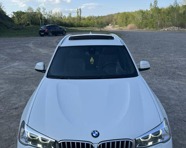 Белый БМВ Х3, объемом двигателя 2 л и пробегом 122 тыс. км за 23000 $, фото 30 на Automoto.ua