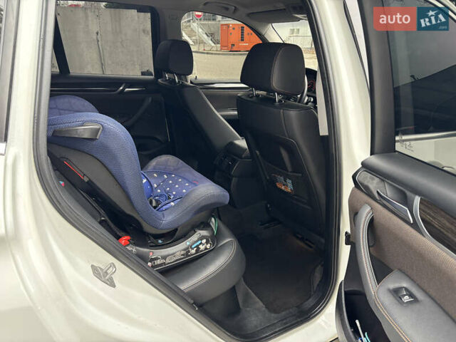 Белый БМВ Х3, объемом двигателя 2 л и пробегом 102 тыс. км за 24900 $, фото 11 на Automoto.ua