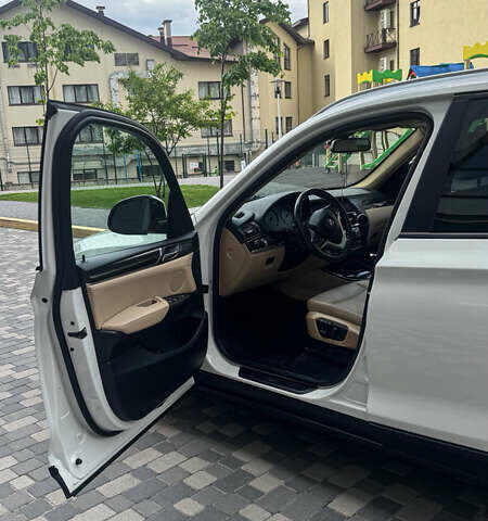 Белый БМВ Х3, объемом двигателя 2 л и пробегом 192 тыс. км за 15500 $, фото 6 на Automoto.ua