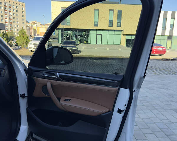 Белый БМВ Х3, объемом двигателя 2 л и пробегом 216 тыс. км за 16500 $, фото 37 на Automoto.ua