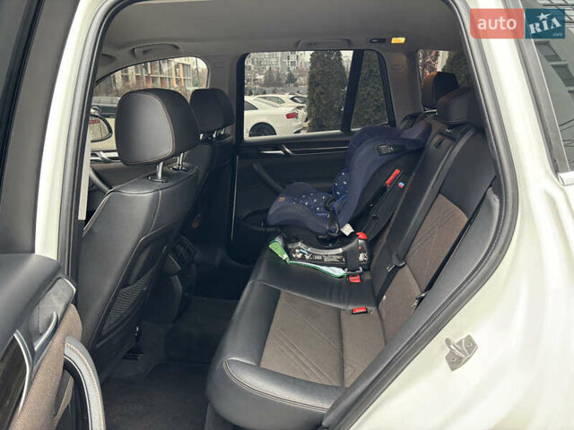 Белый БМВ Х3, объемом двигателя 2 л и пробегом 102 тыс. км за 24900 $, фото 13 на Automoto.ua