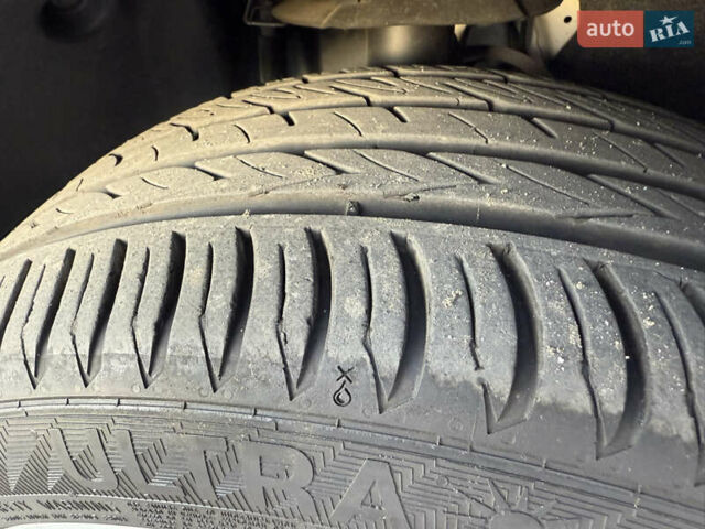 Белый БМВ Х3, объемом двигателя 2 л и пробегом 68 тыс. км за 18900 $, фото 9 на Automoto.ua