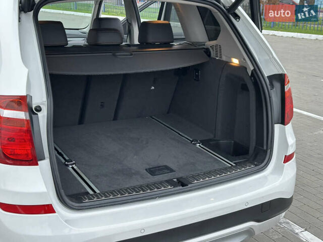 Білий БМВ Х3, об'ємом двигуна 2 л та пробігом 54 тис. км за 22500 $, фото 28 на Automoto.ua