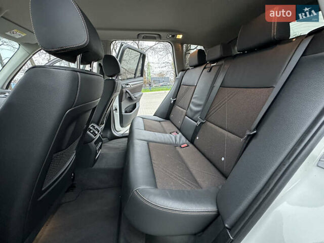 Білий БМВ Х3, об'ємом двигуна 2 л та пробігом 54 тис. км за 22500 $, фото 4 на Automoto.ua