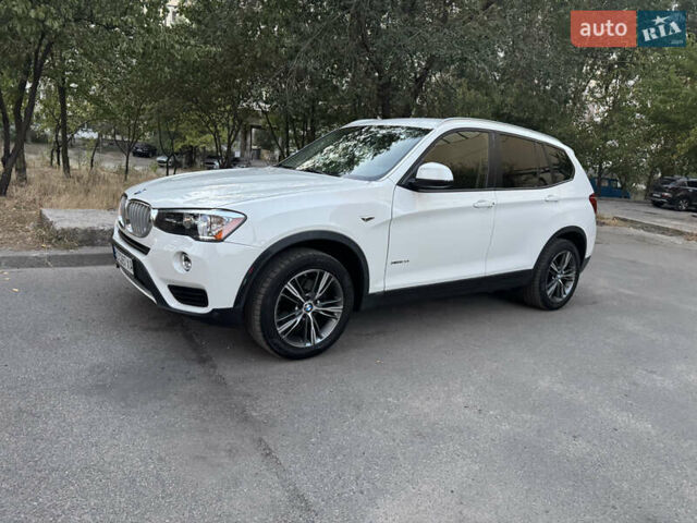 Білий БМВ Х3, об'ємом двигуна 2 л та пробігом 180 тис. км за 15300 $, фото 1 на Automoto.ua