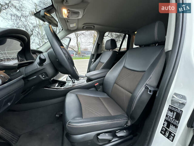 Білий БМВ Х3, об'ємом двигуна 2 л та пробігом 54 тис. км за 22500 $, фото 54 на Automoto.ua