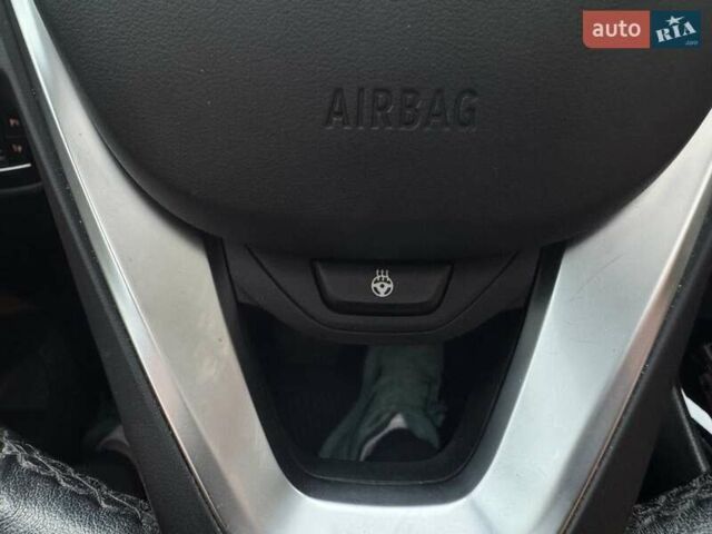 Білий БМВ Х3, об'ємом двигуна 2 л та пробігом 179 тис. км за 28500 $, фото 16 на Automoto.ua