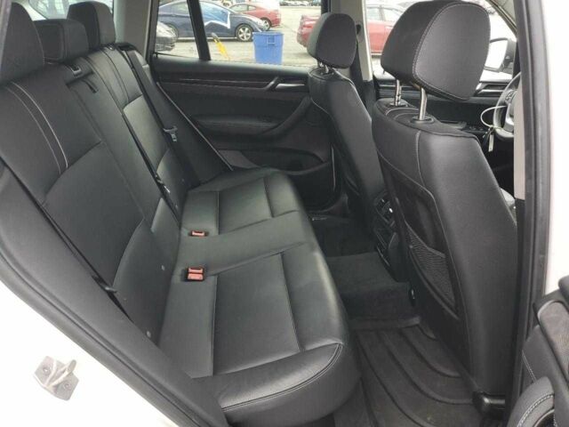 Белый БМВ Х3, объемом двигателя 2 л и пробегом 165 тыс. км за 13200 $, фото 9 на Automoto.ua