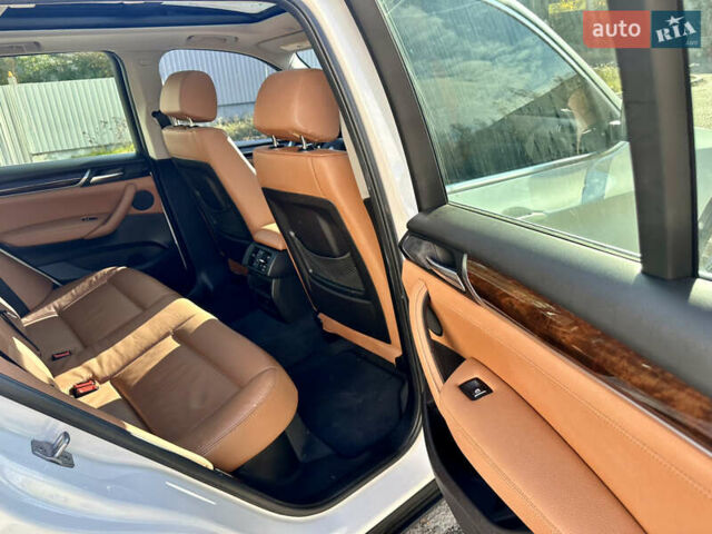 Білий БМВ Х3, об'ємом двигуна 2 л та пробігом 207 тис. км за 18200 $, фото 7 на Automoto.ua