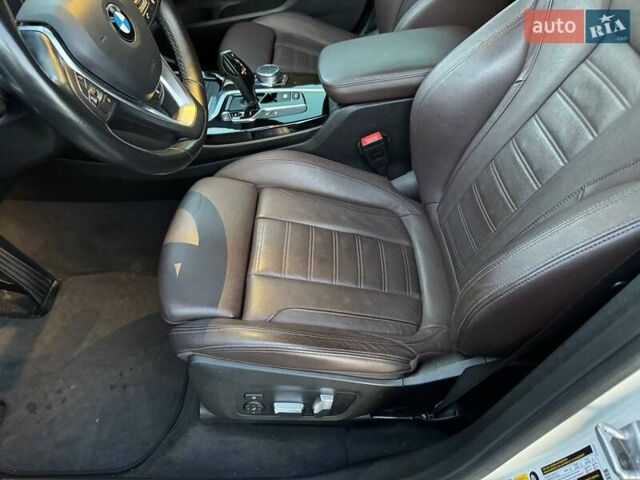 Белый БМВ Х3, объемом двигателя 2 л и пробегом 165 тыс. км за 27500 $, фото 29 на Automoto.ua