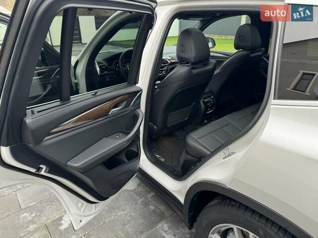 Белый БМВ Х3, объемом двигателя 2 л и пробегом 98 тыс. км за 31000 $, фото 18 на Automoto.ua