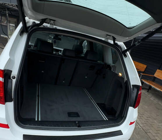 Белый БМВ Х3, объемом двигателя 2 л и пробегом 147 тыс. км за 17500 $, фото 1 на Automoto.ua