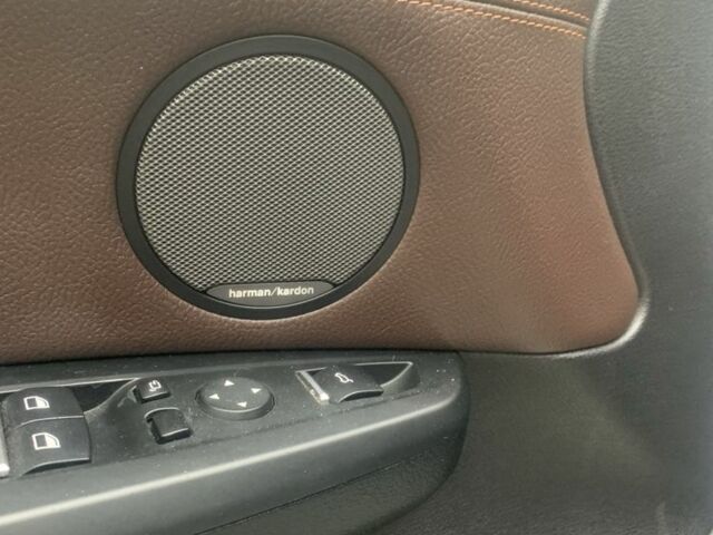 Белый БМВ Х3, объемом двигателя 2 л и пробегом 142 тыс. км за 18800 $, фото 10 на Automoto.ua