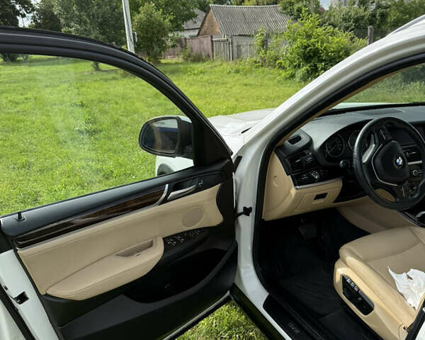 Білий БМВ Х3, об'ємом двигуна 2 л та пробігом 128 тис. км за 18200 $, фото 13 на Automoto.ua