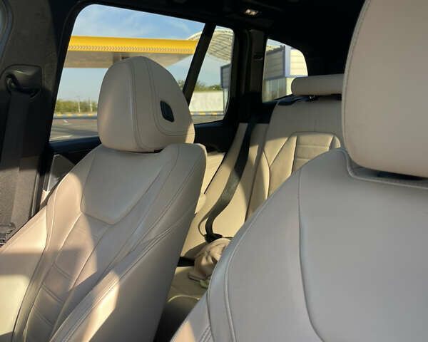 Белый БМВ Х3, объемом двигателя 2 л и пробегом 126 тыс. км за 31000 $, фото 7 на Automoto.ua