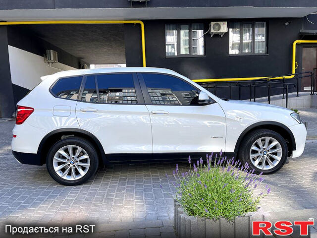 Белый БМВ Х3, объемом двигателя 2 л и пробегом 220 тыс. км за 15500 $, фото 8 на Automoto.ua